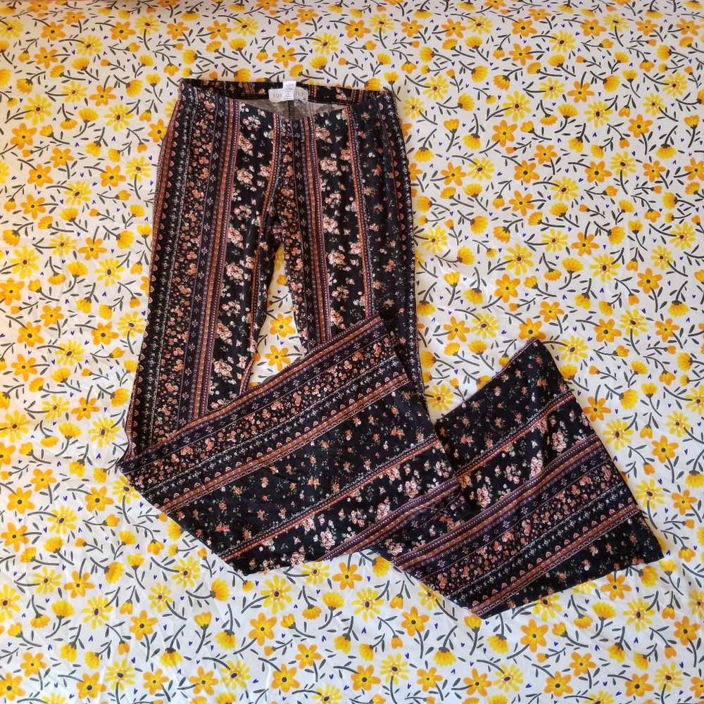 Tilly's Printed Flare Pants